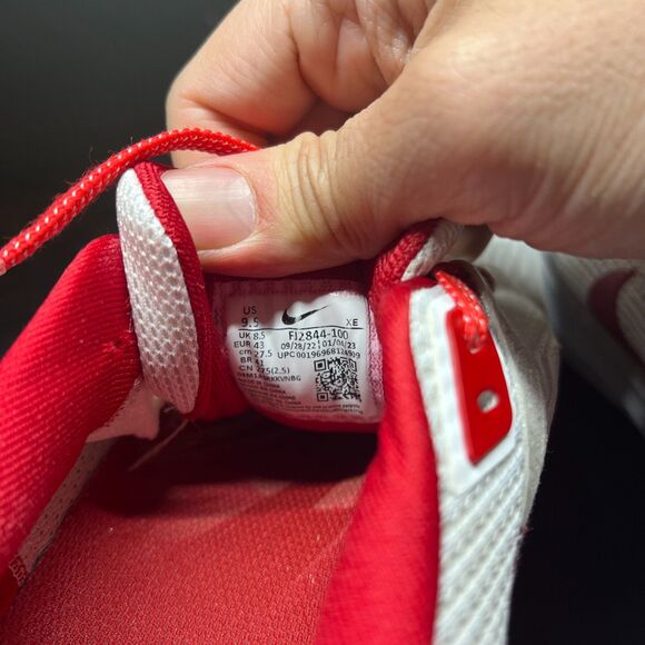 Nike Pegasus 40 Bowerman Track Club Running Shoes Men's US 9.5 White Red - Picture 12 of 15